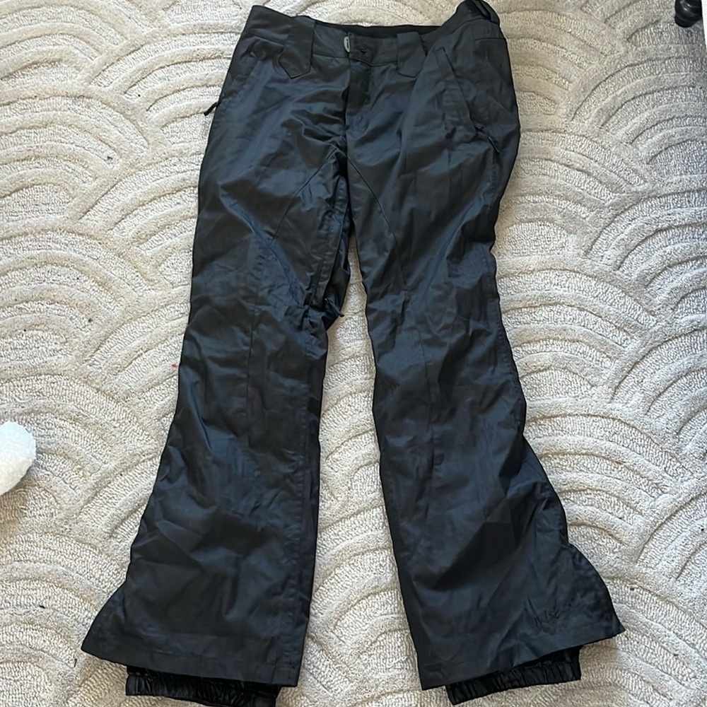 Snowboarding pants